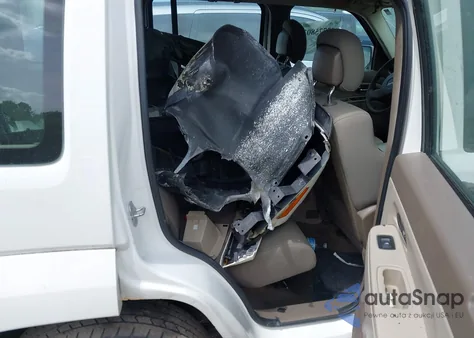 2010 Jeep Liberty Sport z USA, uszkodzony, nr VIN 1J4PN2GK9AW177903